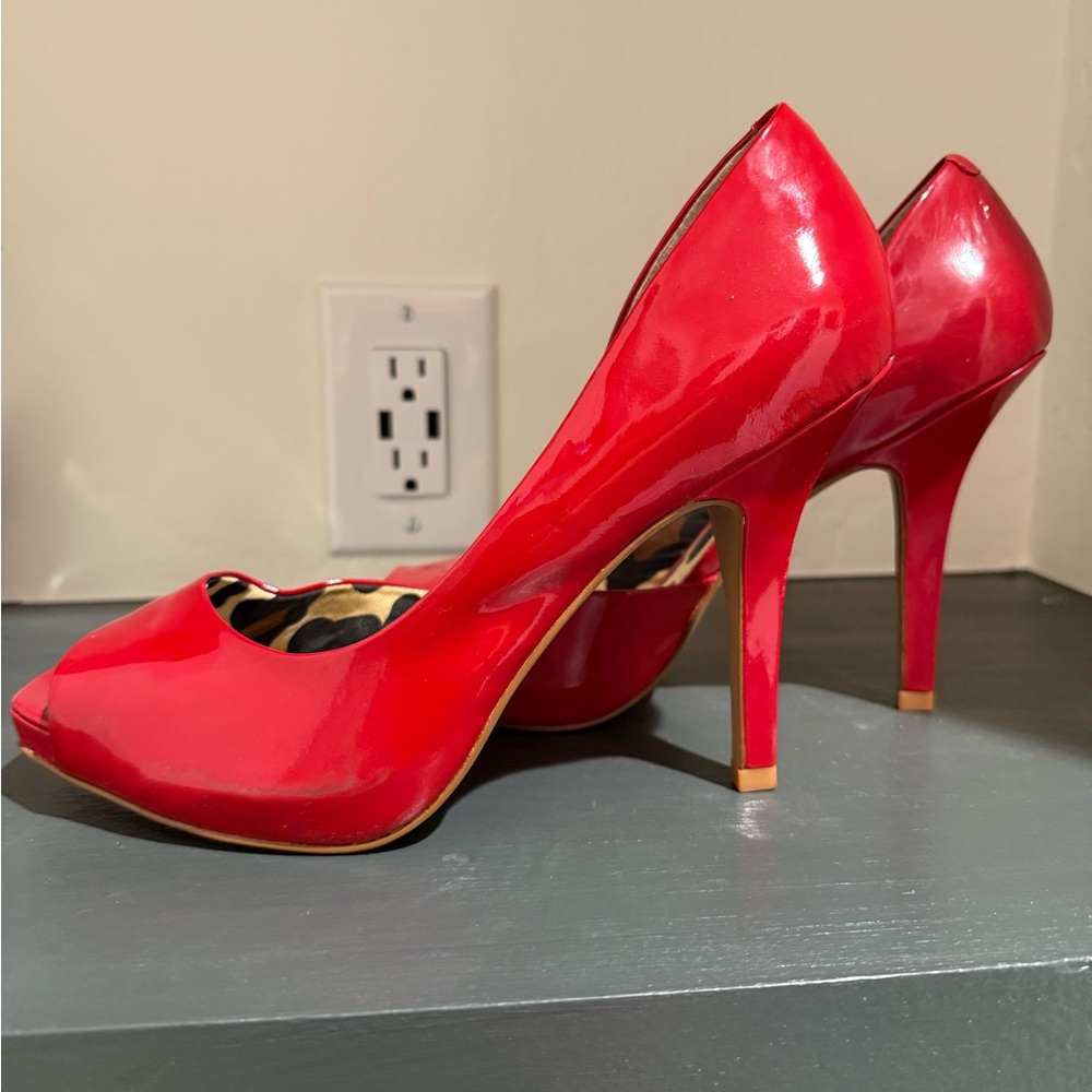 🌼NWOB Jessica Simpson Peep Toe Heels🌼